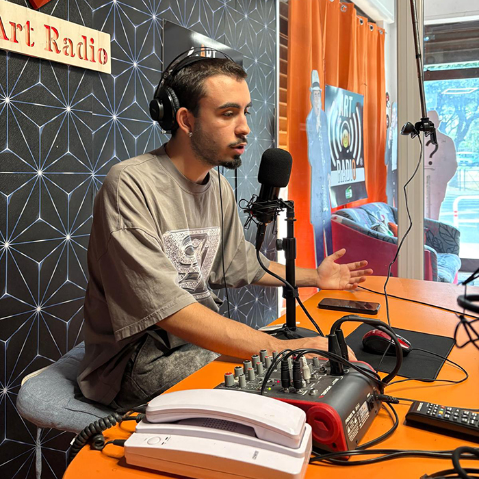 Logo Art Radio